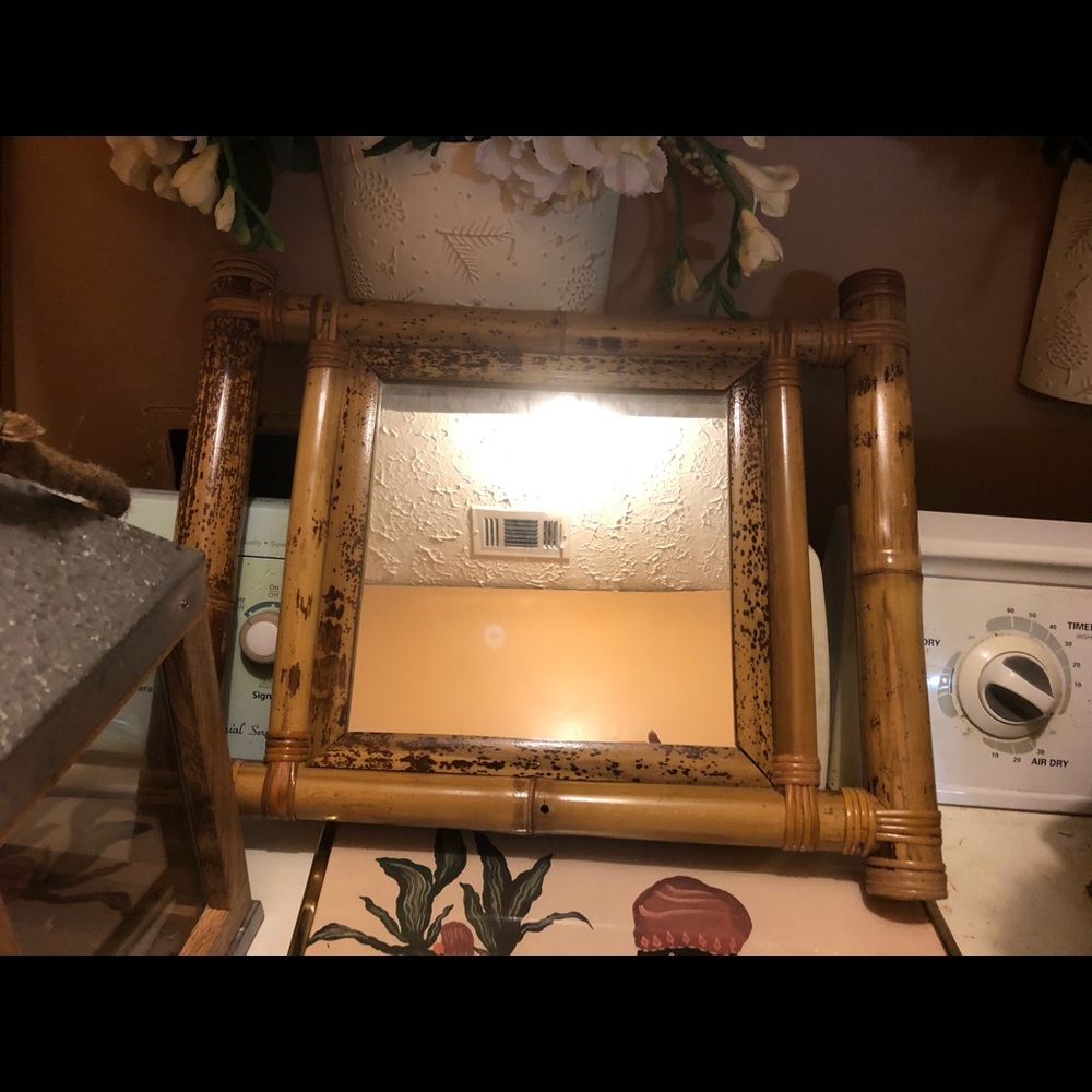 Wood mirror